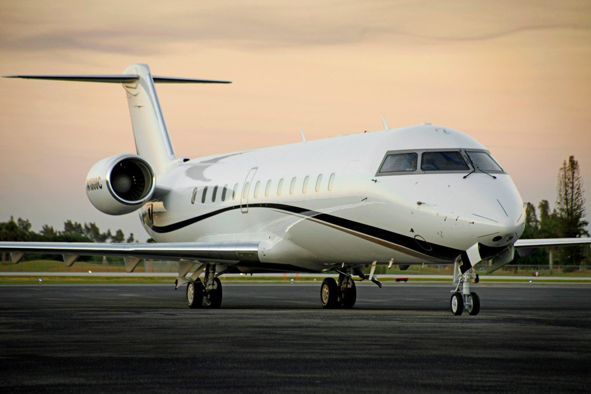 cl850-private-jet-charter