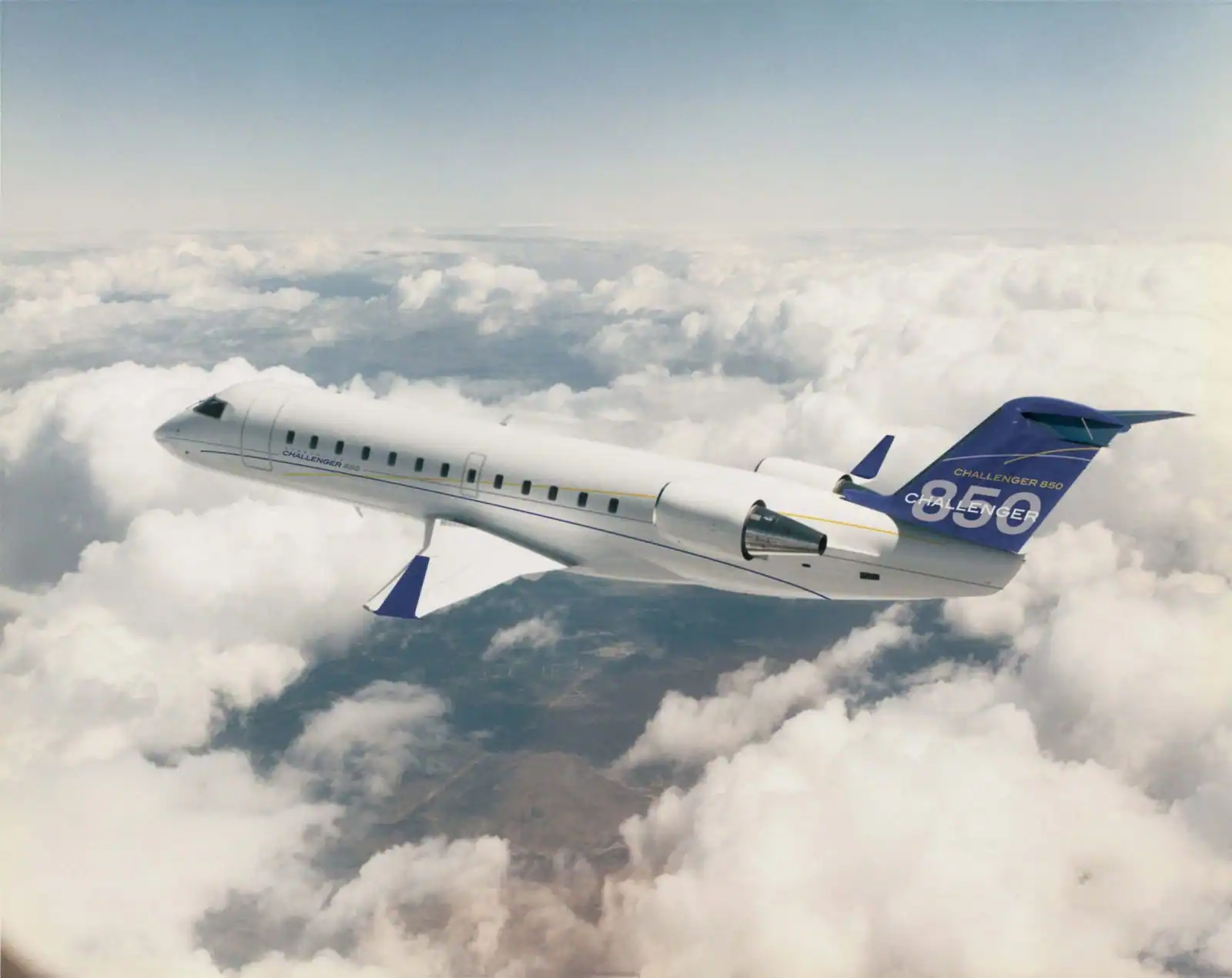 Hire a Bombardier Challenger 850 Private Jet Charter